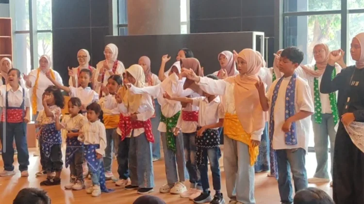 Peringatan Hari Bahasa Isyarat Internasional