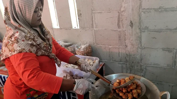Gethuk Goreng Bu Hesti Jadi Oleh-Oleh Favorit di JJLS Pantai Selatan Bantul
