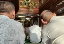Masjid Dua Budaya ini Gelar Sholat Idul Fitri 2 Kali