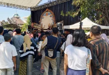 Semarak Kemeriahan Pentas Seratus Dalang Seribu Wayang