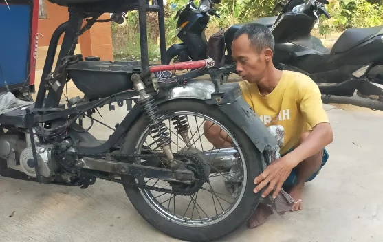 Membingungkan, Seorang Tukang Becak dari Kulon Progo Masuk Desil 9