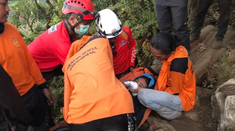 Euforia Kemerdekaan di Bawakaraeng dan Risiko di Balik Jalur Pendakian
