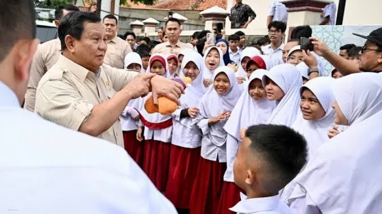 Mengupas Skema Kebijakan Pendidikan Negeri Gratis dari TK hingga Kuliah