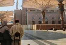 'Labbayk: Here I Am' Suara Identitas Muslim Belanda dalam Perjalanan Haji-Umrah