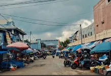 Senandung Tertib di Balik Nafas Dagang Pasar Atambua