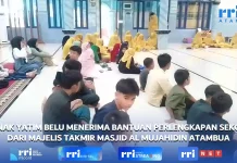 Takmir Masjid Al-Muhajidin Berbagi Bersama 45 Anak Yatim Peringati Hijriah