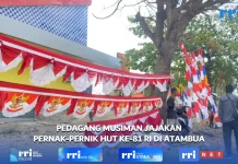Semarak Merah Putih Perbatasan Belu, Rezeki Musiman Pedagang Atribut Kemerdekaan