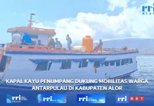 Kapal Kayu Penumpang Dukung Mobilitas Warga Antarpulau di Alor