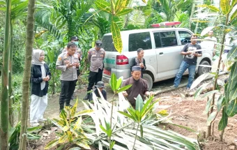Jasad Anak Perempuan dalam Kardus di Lamsel Akhirnya Dimakamkan