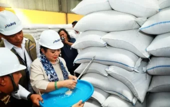 Titiek Soeharto Resmikan Gudang Bulog Berkapasitas 3.500 Ton di Kalsel