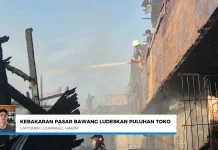 Kebakaran Hanguskan Puluhan Toko di Pasar Harum Manis II Banjarmasin
