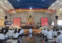 Waisak 2570 Buddha Gaungkan Pesan Cinta Kasih dan Kedamaian