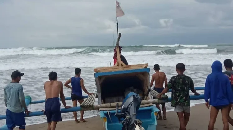 Pasca Ledakan di Panimbang, Dinas Perikanan Koordinasikan Pengawasan Laut