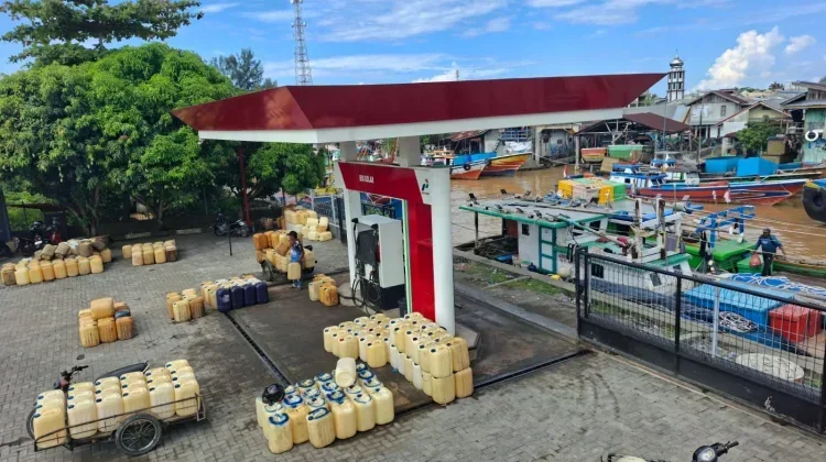 Nelayan di Pandeglang Sambut Baik Penurunan Harga Solar