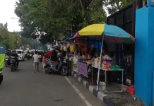 Pedagang Takjil Rangkasbitung Keluhkan Penurunan Omset