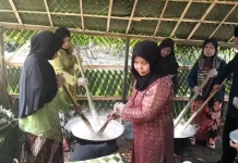 Pelestarian Budaya Festival Bubur Suro di Desa Bandung, Pandeglang