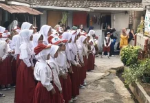 Hadapi Keterbatasan, SDN Pandeglang 8 Mulai Tahun Ajaran Baru