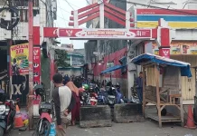 Gang Empang Ditutup, Akses ke Pasar Rangkasbitung Terhambat