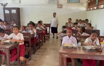 Program Prioritas Nasional MBG di SD YPK 2A Biak Bantu Kurangi Uang Jajan Siswa