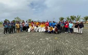 Trash Hero Biak Gelar Aksi Bersih Peringati Hari Pariwisata Sedunia