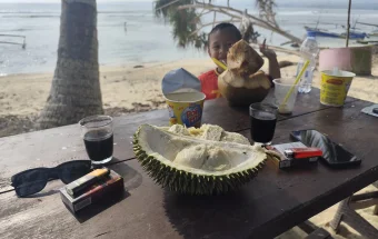 Pesona Pantai Batu Karang Pangubaian, Primadona Wisata Kabupaten Kaur