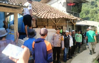 Aksi Nyata Persaudaraan Wartawan Online Bogor Bangun Rumah Warga Miskin