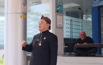 Kepala BNN Provinsi Jabar Kampanyekan Perang Narkoba Melalui Kawih Sunda