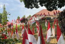 10001 Bendera berkibar di Gedung Perundingan Linggarjati