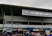 Aktivitas Jual Beli Takjil di Pasar Mbongawani Meningkat Selama Ramadan