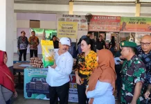 Bupati Sanggau Apresiasi Bazar Pangan Murah dan Telur
