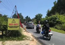 Warga Sanggau Keluhkan Kondisi Jalan Tanjakan Semboja