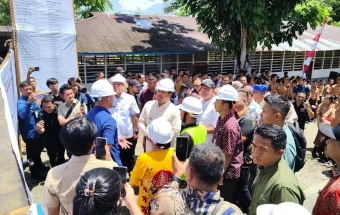 Tinjau Rehab SMKN 1 Lotu, Gubsu: Sekolah Gratis Bikin Anggaran Lebih Fleksibel