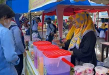 Sajian Takjil Pererat Keberagaman di Kota Gunungsitoli