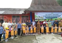 Gerakan Ayah Teladan Indonesia Digaungkan di TK Kemala Bhayangkari Gunungsitoli