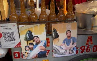 Viral di Sosmed Gubernur Pramono, Penjualan Siomay Eman Meningkat Tajam