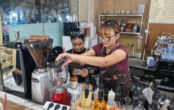 Aroma Kopi Bemo Awet Melintas Zaman