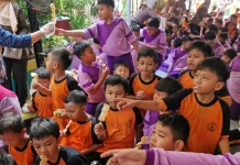 Ribuan Siswa Jakarta Timur Diajak Gemar Makan Ikan sejak Dini