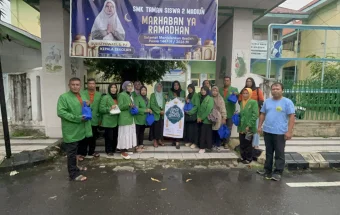 PKBTS Cabang Madiun Berbagi Takjil, Pererat Silaturahmi Alumni Lintas Generasi