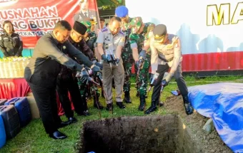 Polres Madiun Musnahkan Barang Bukti Hasil Operasi Pekat Semeru 2026