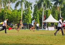 Keceriaan menuju Finish pada Festival Olahraga Tradisional