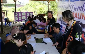 Regenasi, 33 orang Ikut Pelatihan Membatik dari 11 Etnis Lokal dan Pemuda Milenial