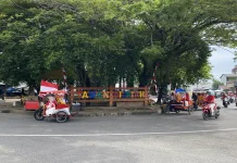 Pawai Becak Meriahkan HUT RI di TK Negeri Percontohan