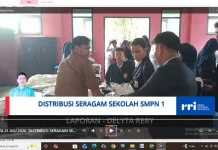 Ratusan Siswa-Siswi SMP Negeri 1 Nunukan Mendapatkan Baju Seragam Sekolah