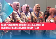 Para Pendamping Wali Kota se-Kalimantan Ikuti Pelatihan Kerajinan Pokok Telok