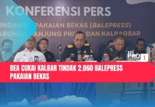 Bea Cukai Kalbar Tindak 2.060 balepress Pakaian Bekas