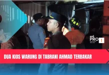 Dua Kios Warung di Tabrani Ahmad Terbakar