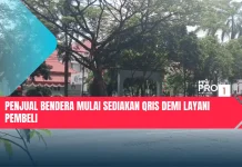 Penjual Bendera Mulai Sediakan QRIS Demi Layani Pembeli