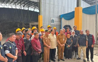 Presiden Prabowo Tinjau Pengolahan Sampah di Banyumas
