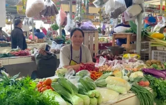 Di Tengah Fluktuasi Pasar, Harga Tomat Cenderung Stabil