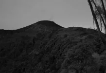 Aktivitas Vulkanik Meningkat, Pendakian Gunung Slamet Ditutup Radius 3 Kilometer